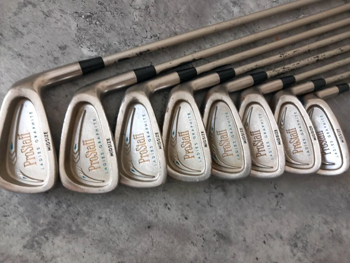 Lady's Wilson golf irons.  Right handed clubs - Image 2