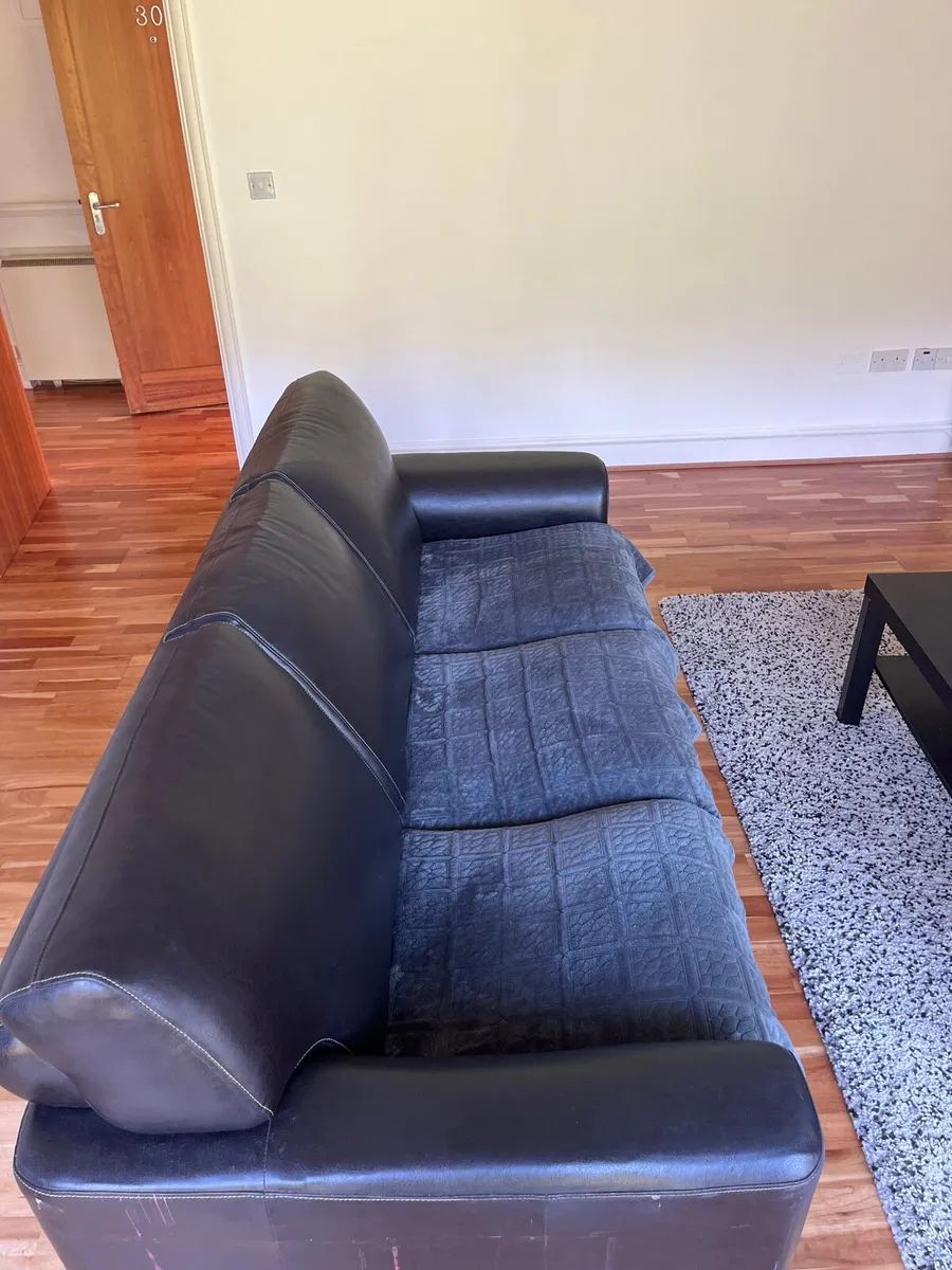 Couch - Image 3