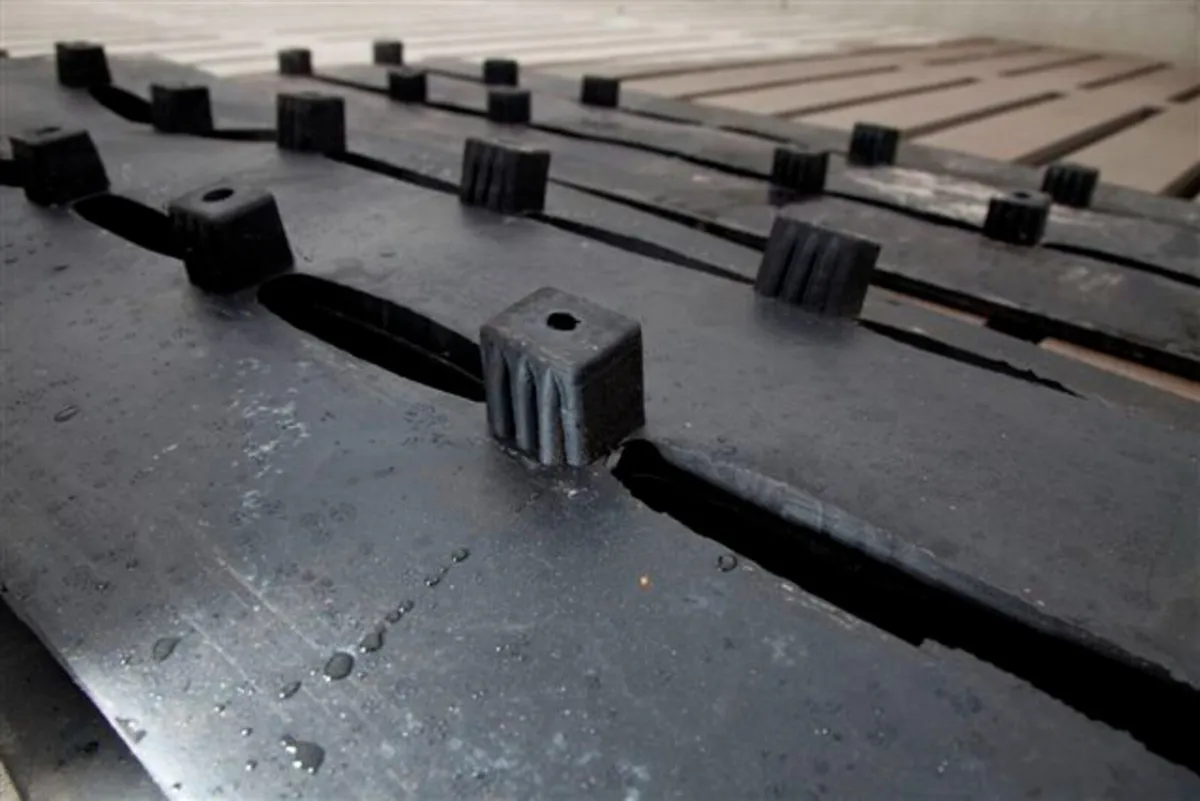 Rubber Slat Mats - Image 3