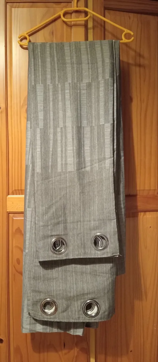 Curtains - Image 2