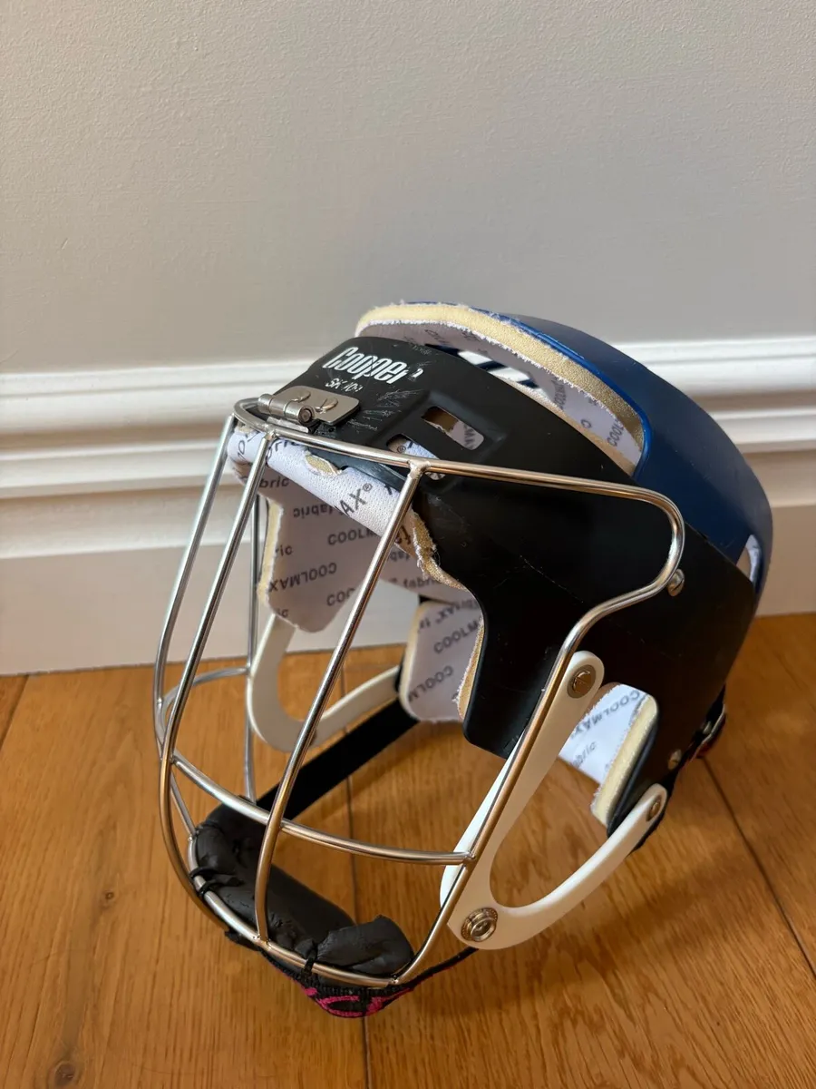 Cooper Sk100 Hurling Helmet - Image 3