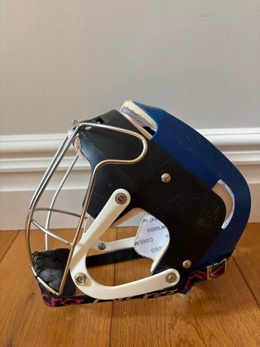 Cooper Sk100 Hurling Helmet - Image 4