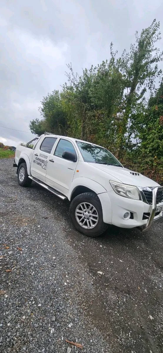 Toyota hilux jeep - Image 1