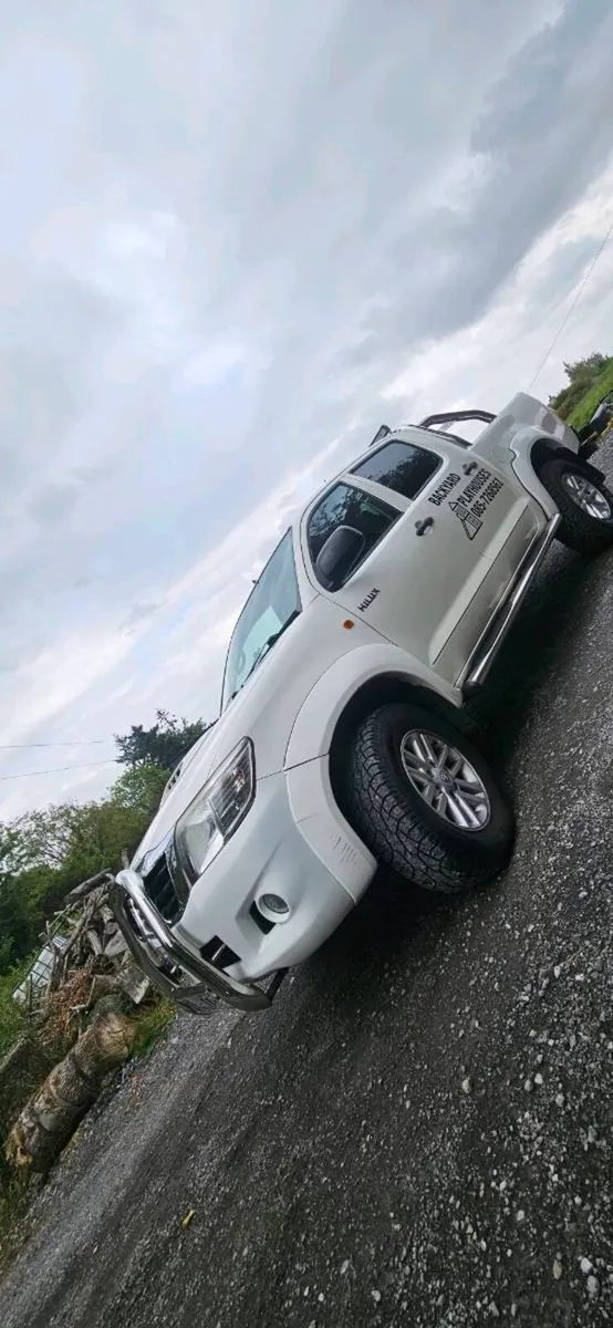 Toyota hilux jeep - Image 2
