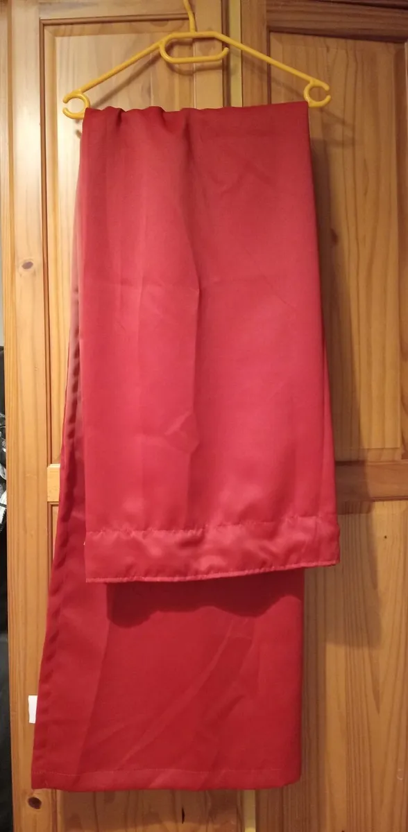 Curtains - Image 1