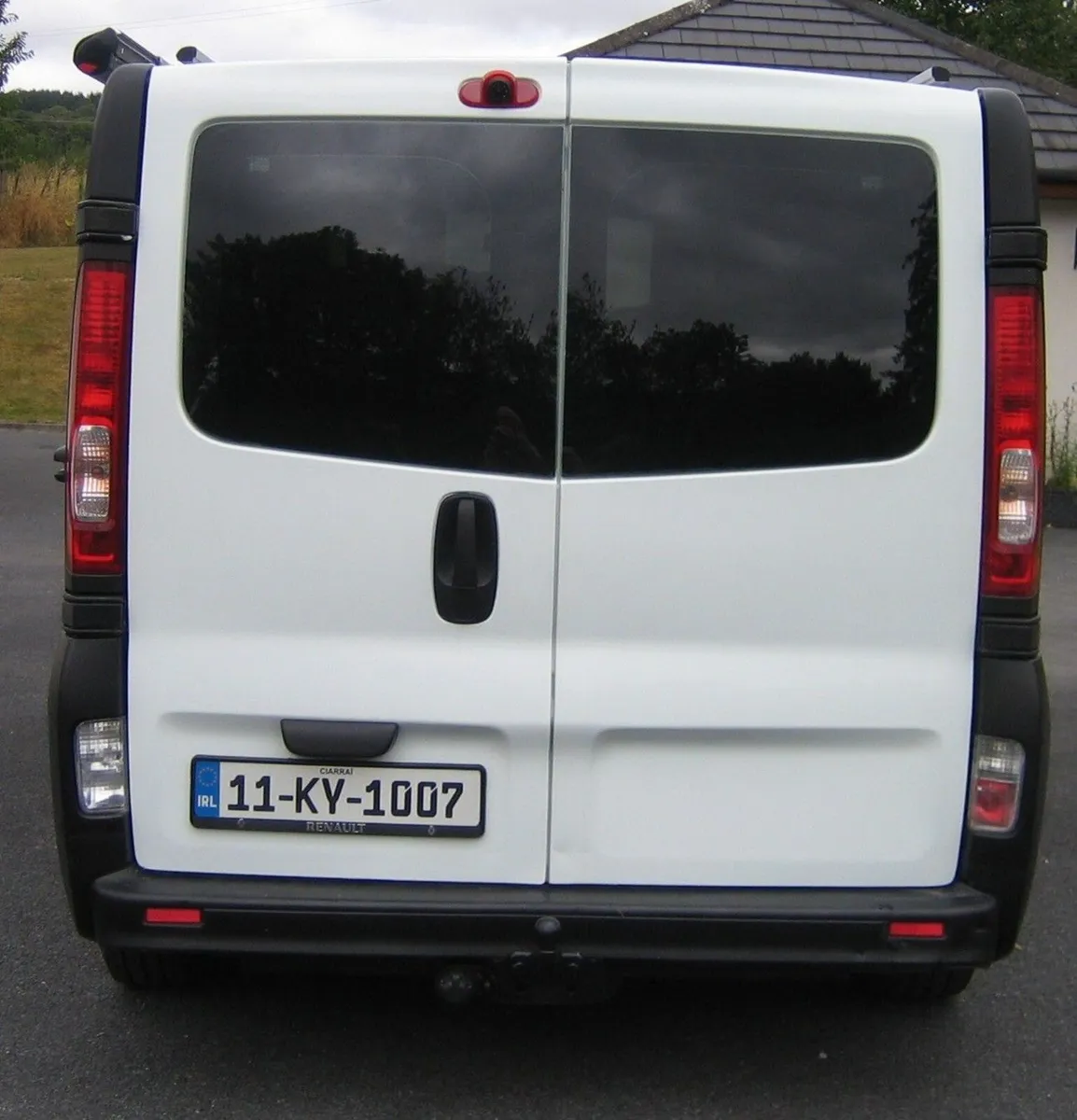 Renault Trafic Campervan - Image 4