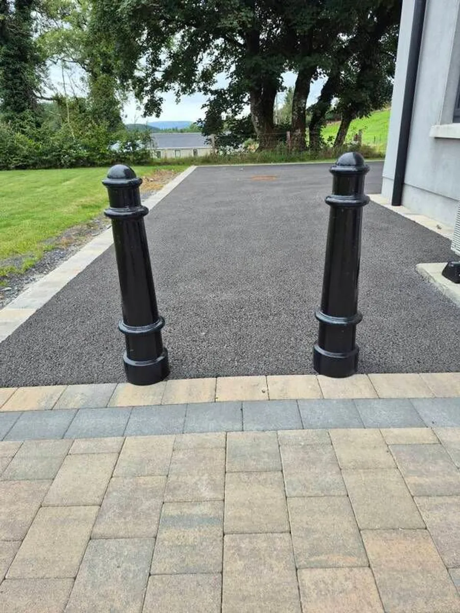 Cast Iron Bollards - Image 2