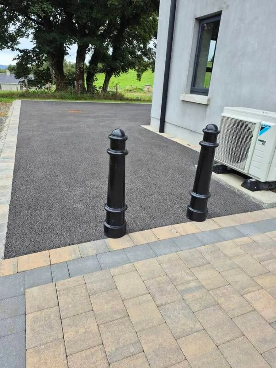 Cast Iron Bollards - Image 3