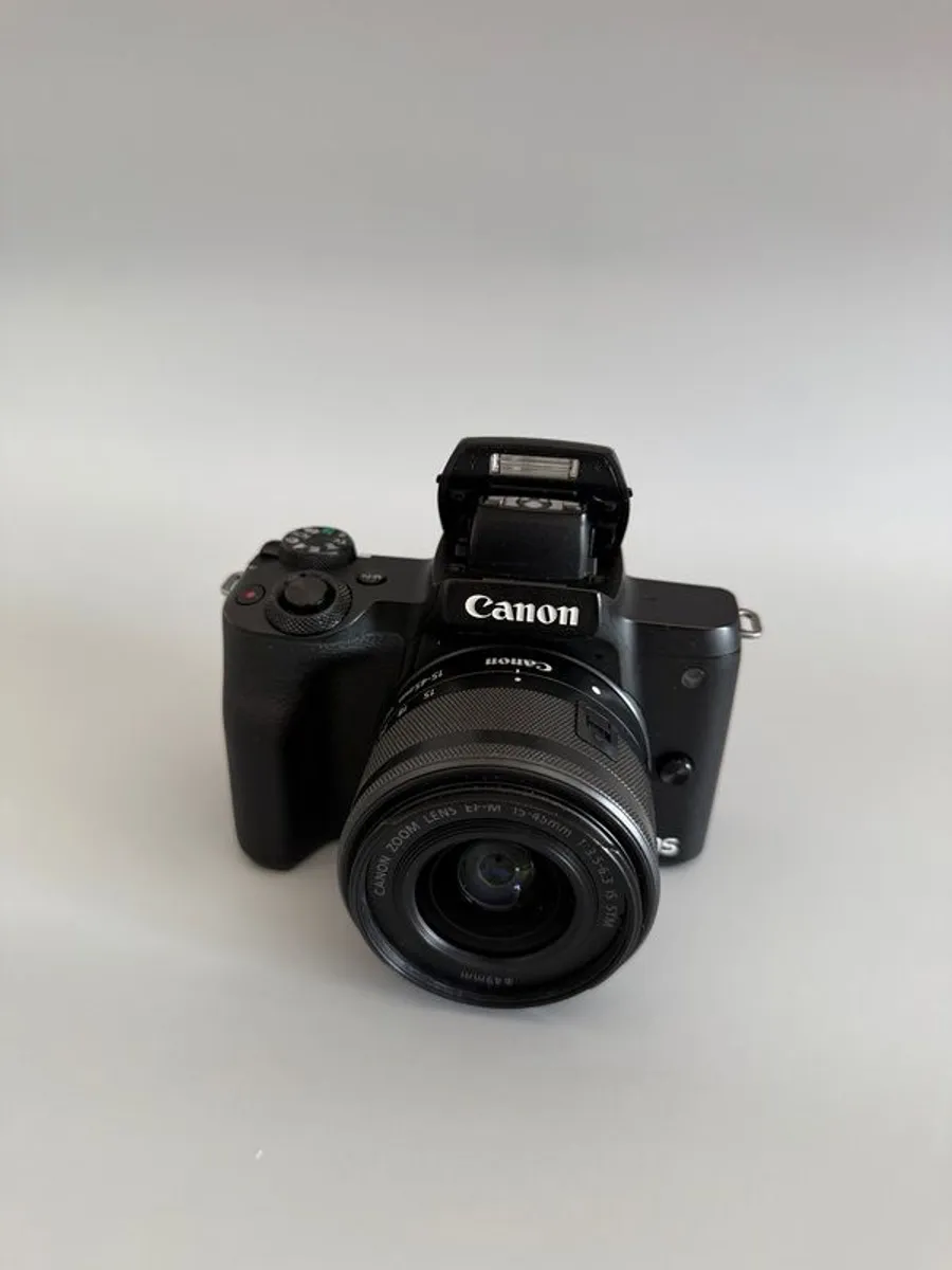 Canon EOS M50 Mark II + 15-45mm + Sigma 70-300mm + Fisheye + Batteries + Viltrox adapter + Apex 4K Camera - Image 3