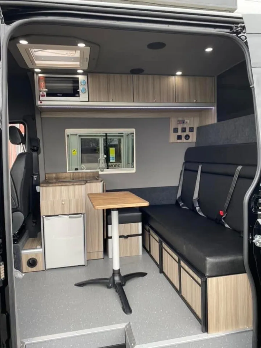 Mercedes Sprinter Camper - Image 4