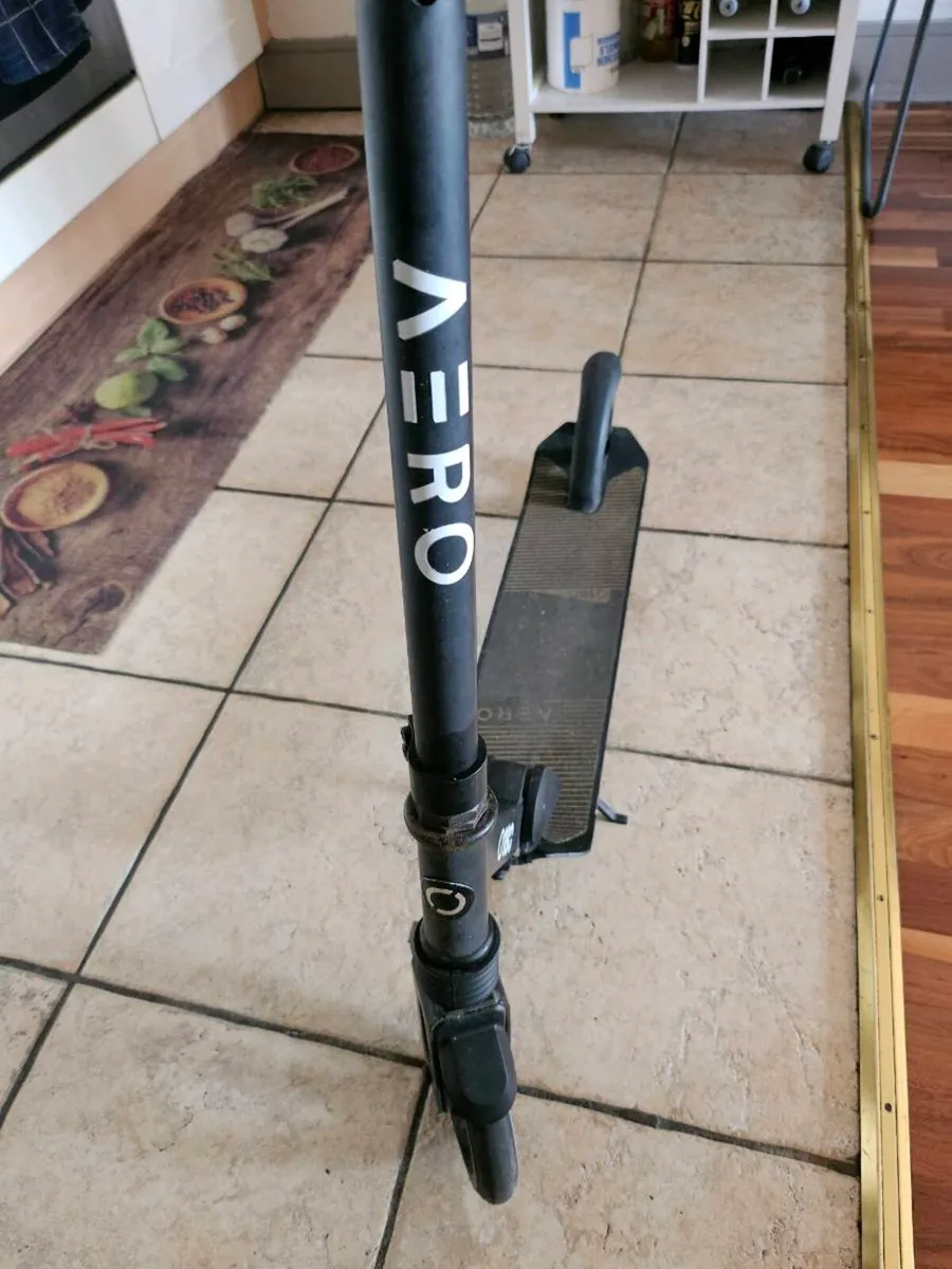 scooter - Image 3