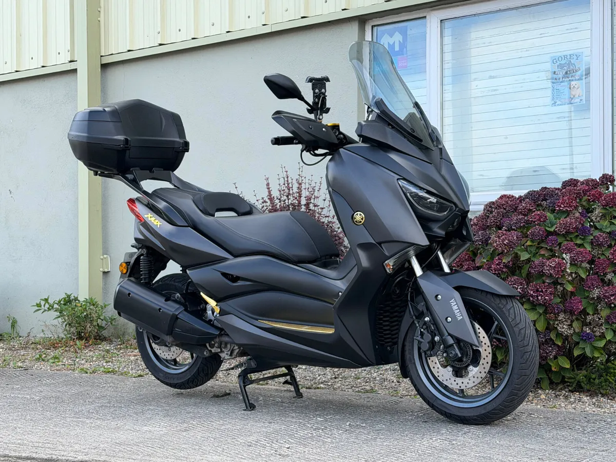 YAMAHA XMAX 300 - Image 3