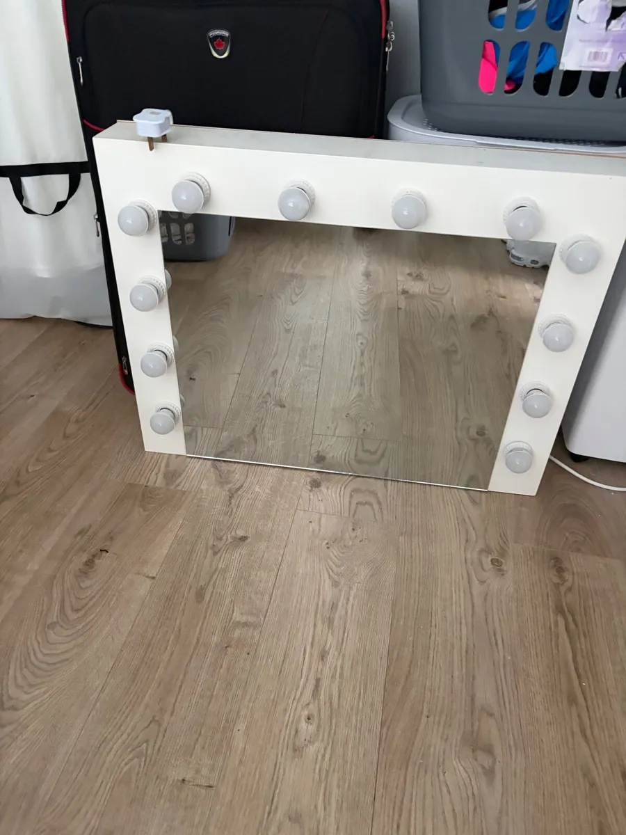 Make up mirror - Image 2