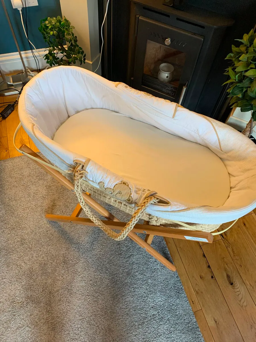 Baby moses basket - Image 3