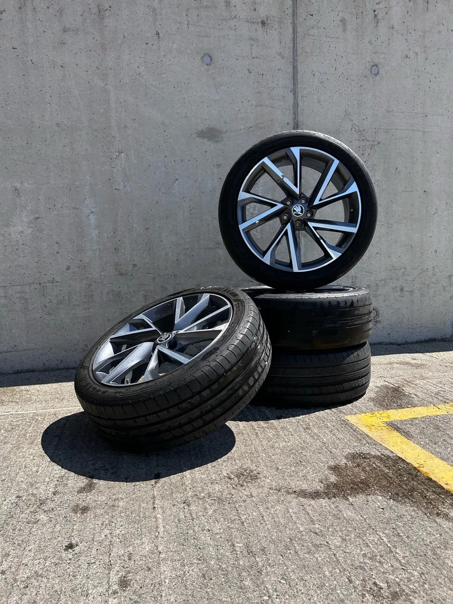 Genuine Skoda Vega Sportline 20” Alloy Wheels - Image 1