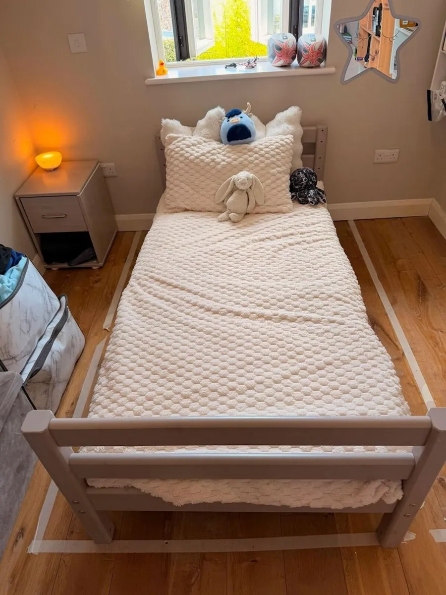 Kids Flexa Bed - Image 1