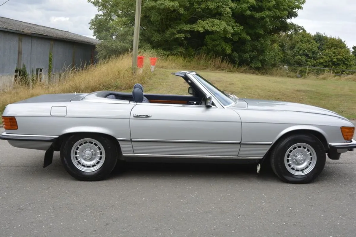 Mercedes-Benz 380SL - Image 2