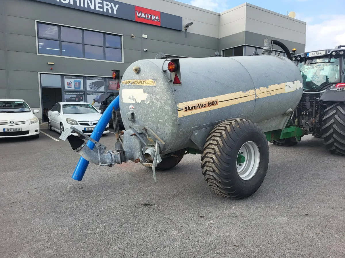 2009 Major 1600gal Galvanised Tank - Image 2