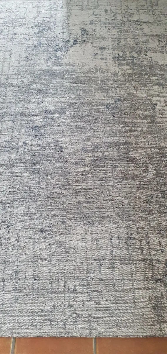 Rug - Image 1