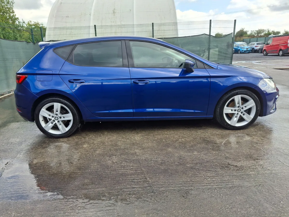 182 Seat Leon FR Technology  2.0 Tdi - Image 2