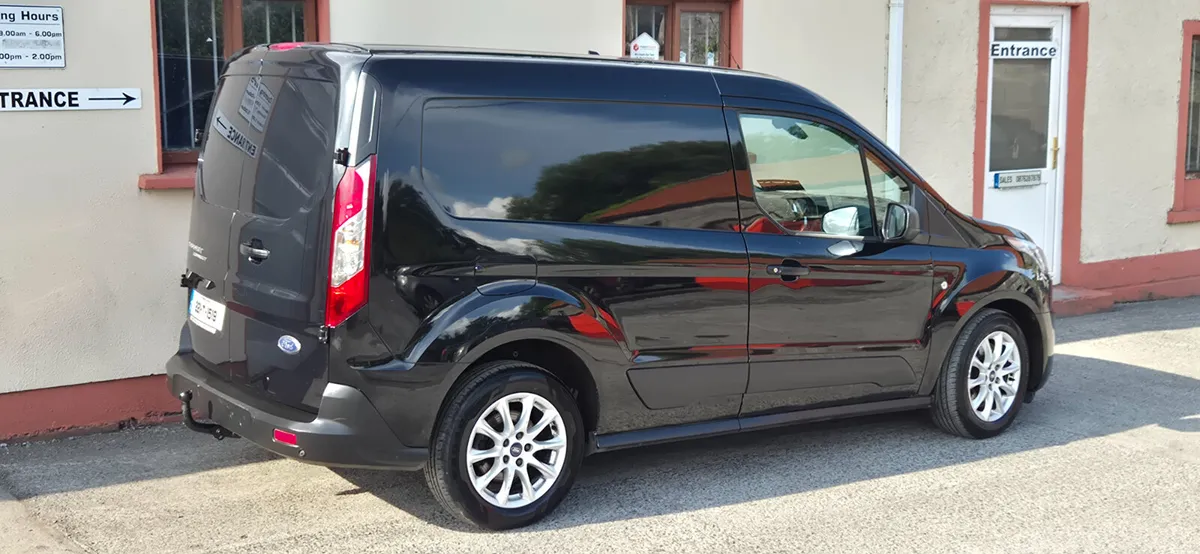 Ford Transit Connect 2022 120bhp 3 seater - Image 4