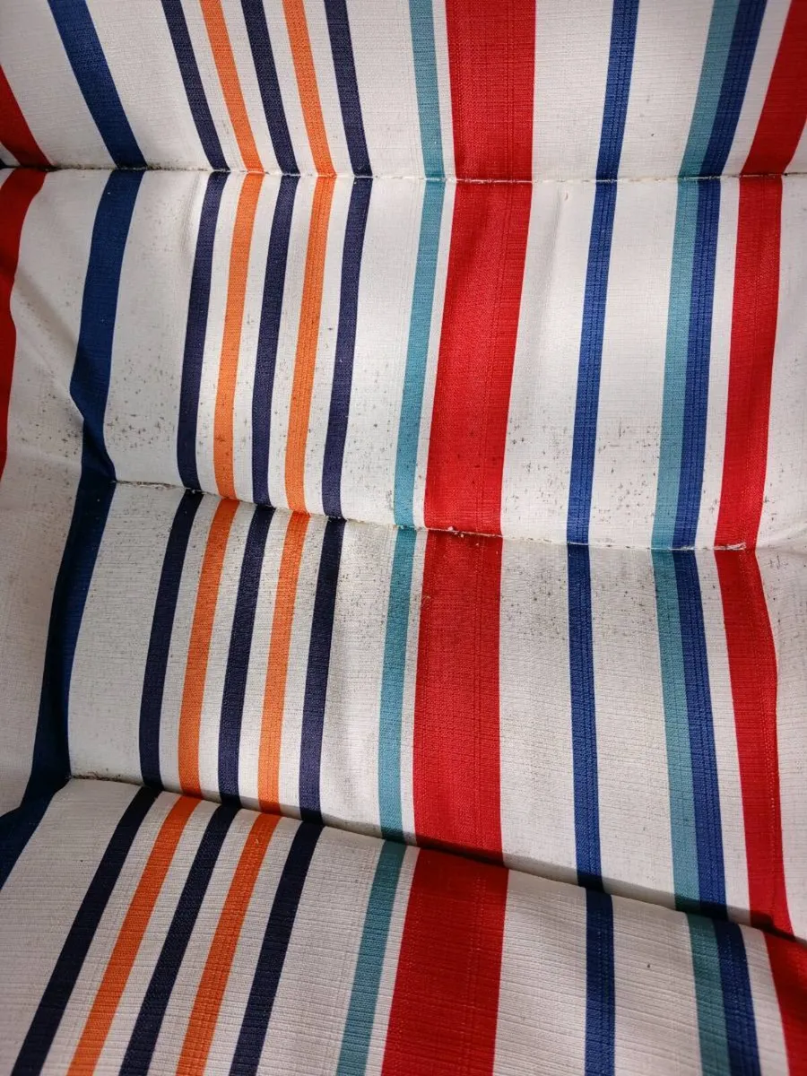 Sun chairs - Image 4