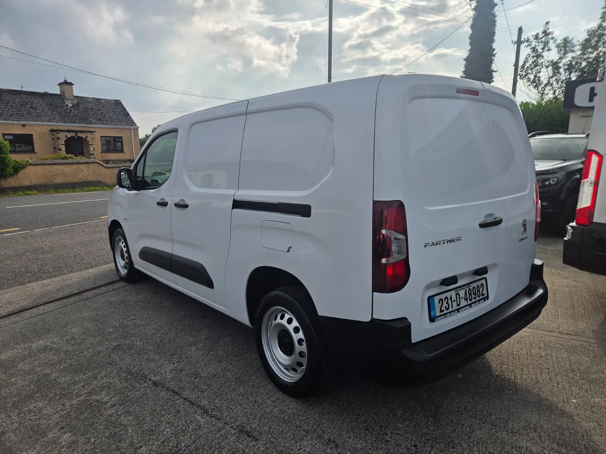 2023 PEUGEOT PARTNER TWIN SLIDING DOORS - Image 2