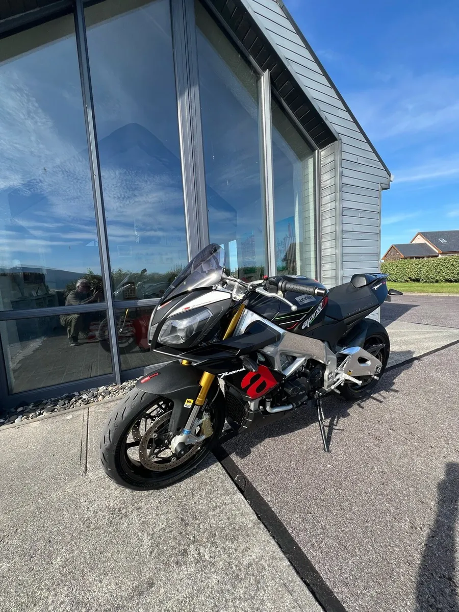 Aprilia RSV4 tuono - Image 2