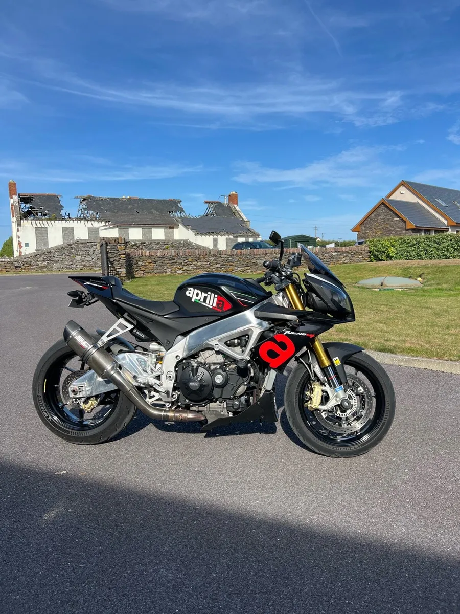 Aprilia RSV4 tuono - Image 1