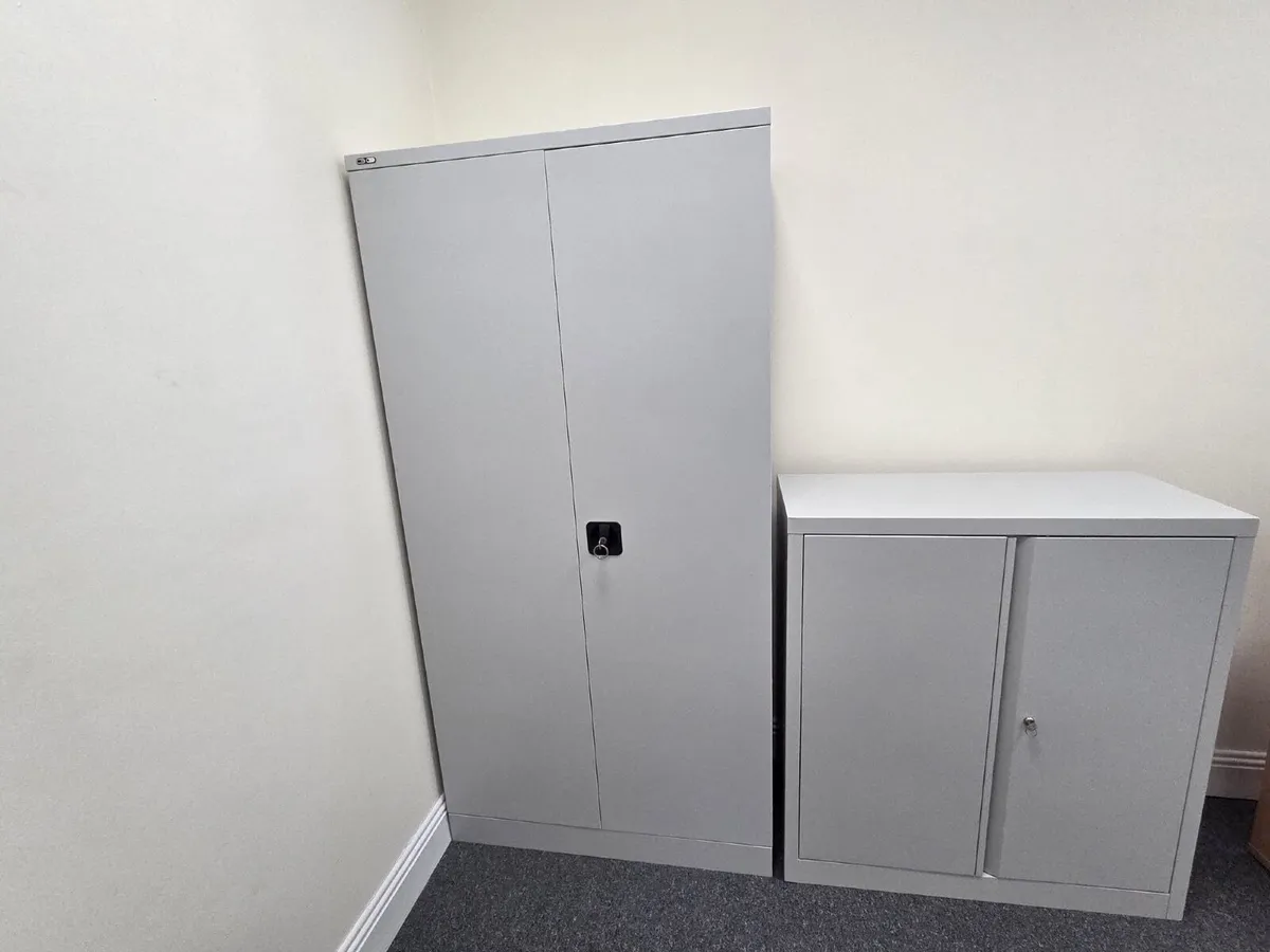 Job lot Office furniture - Image 1