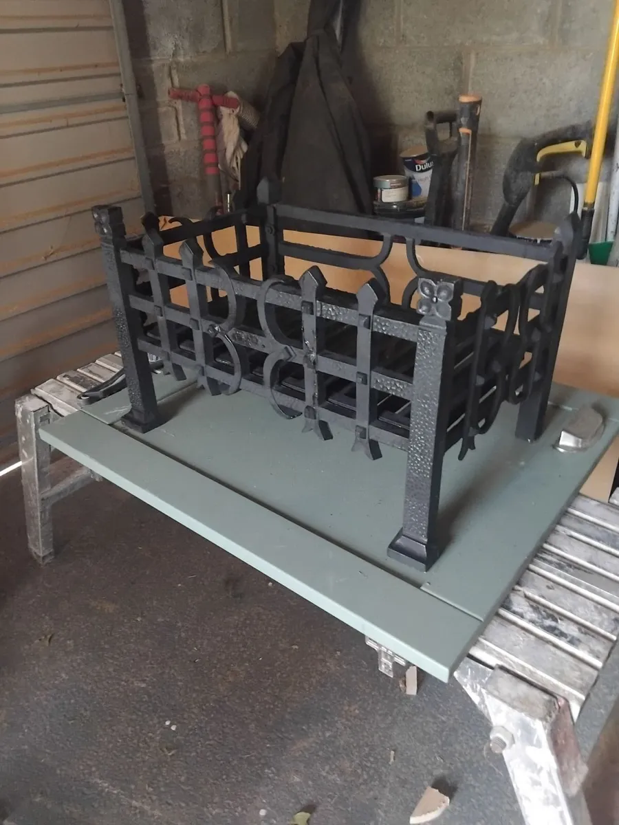 Fire grate - Image 1