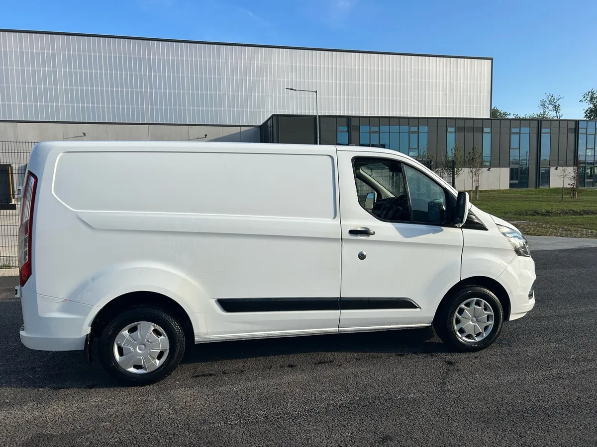 2021 ford transit custom trend - Image 2