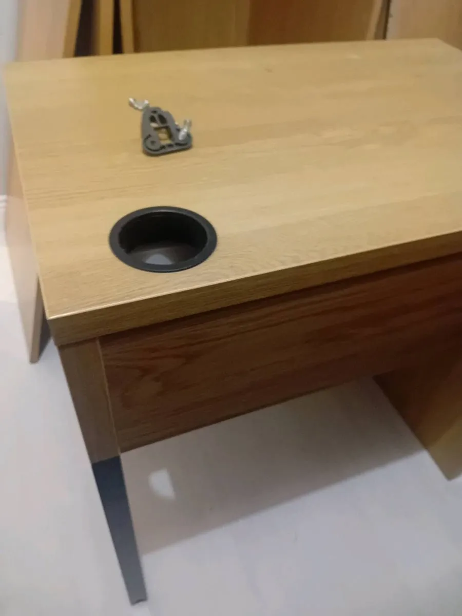 Single bed, desk, drawers, 2 x cube shelving - Image 3