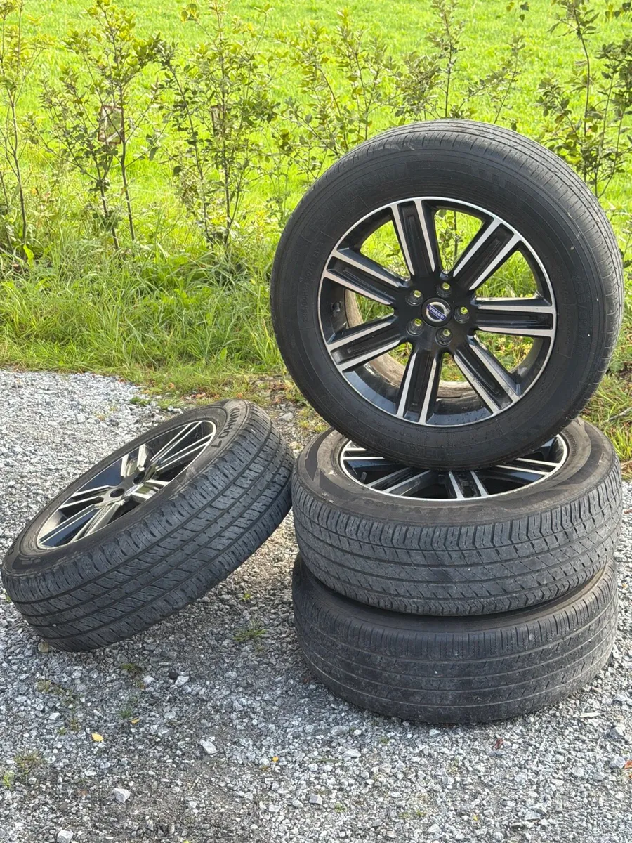 Genuine Volvo 18-inch Leda alloy wheels - Image 1