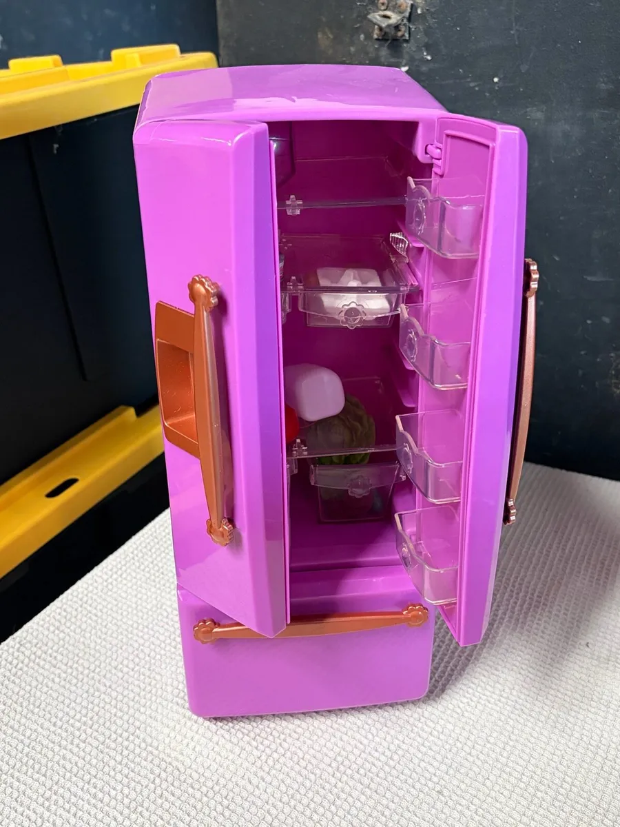 Barbie American fridge - Image 1