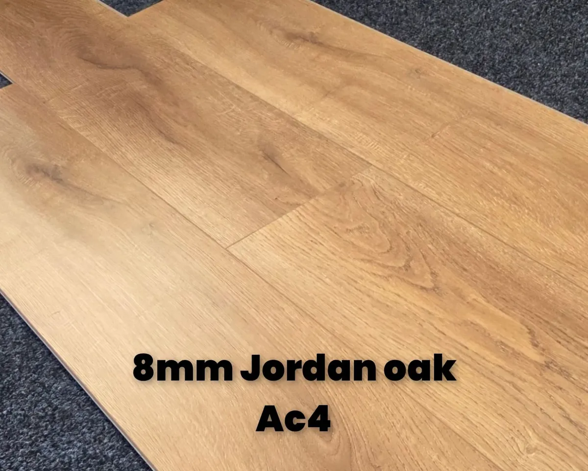 8mm laminated click flooring - Greige - Image 2