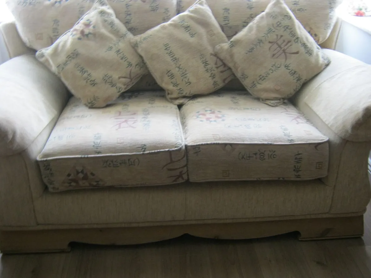 Sofa for Sale - Image 1