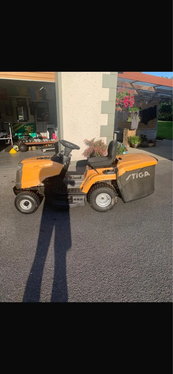 Stiga ride on - Image 1
