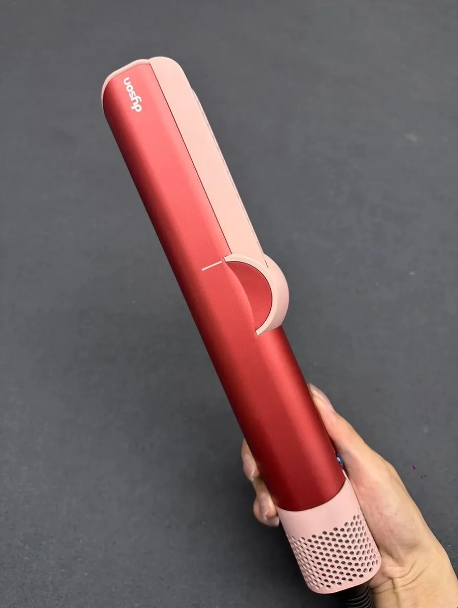 Dyson AirStrait