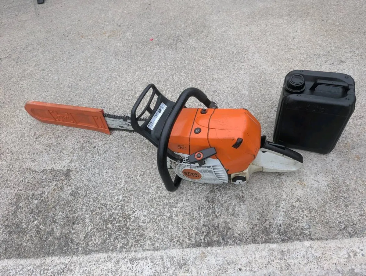 Stihl MS 441 Professional Chainsaw - Image 3