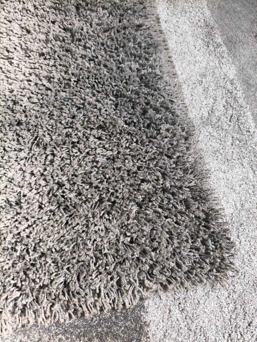Lovely like new gray shaggy rug 25 euro - Image 3