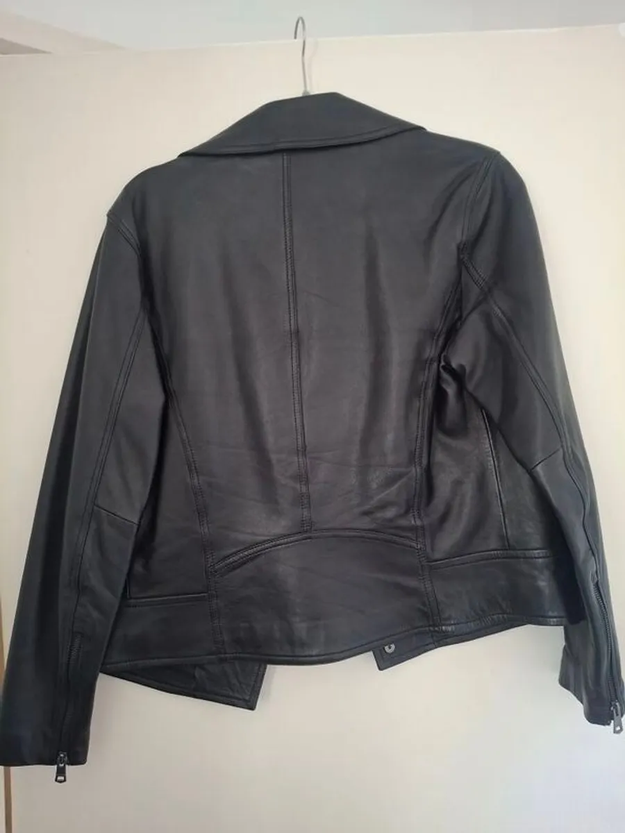 Massimo Dutti Leather Jacket (Size M) - Image 3