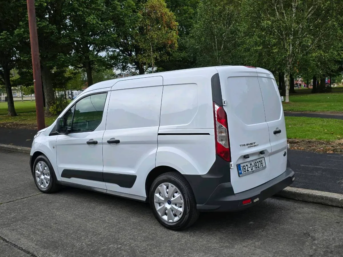 2018 ford transit connect new cvrt NO VAT 1owner - Image 3