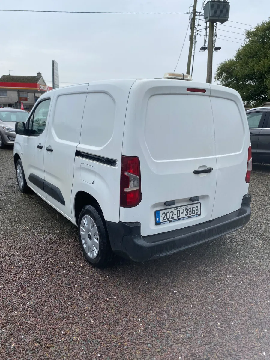 Opel Combo 2020 - Image 3