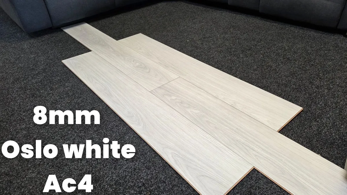 8mm laminated click flooring - warehouse - Image 4