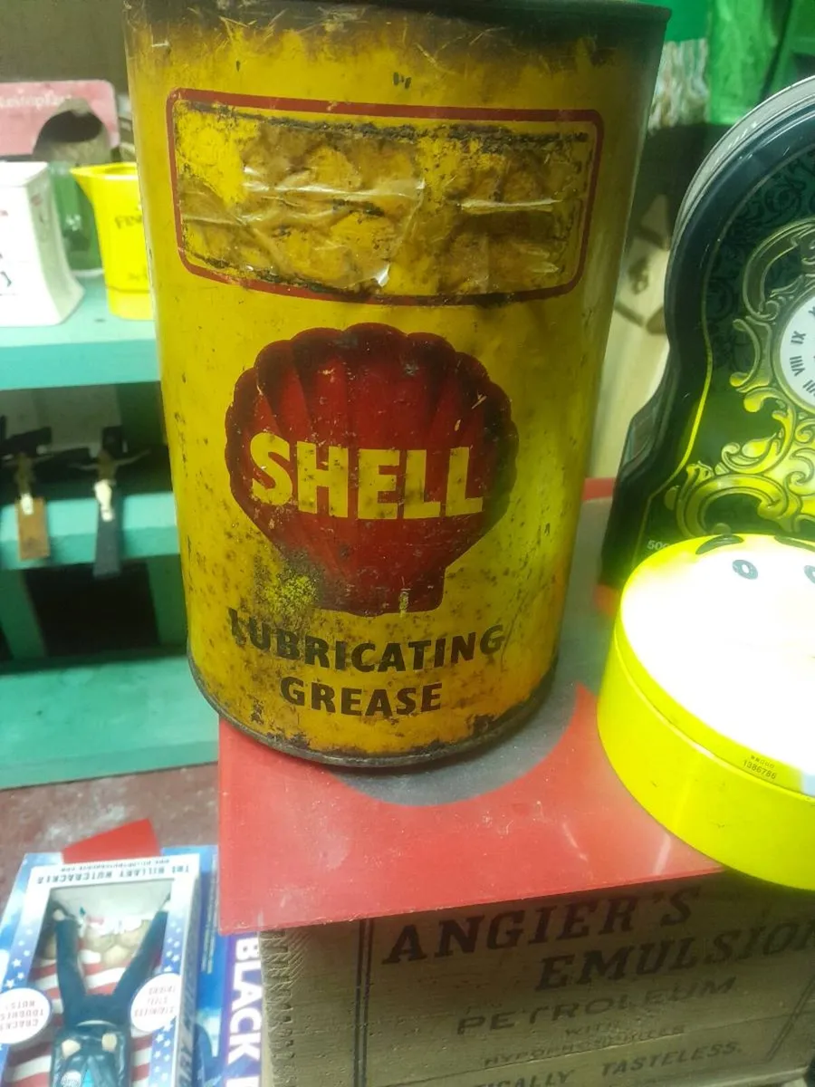 Vintage shell lubricating  grease tin - Image 3