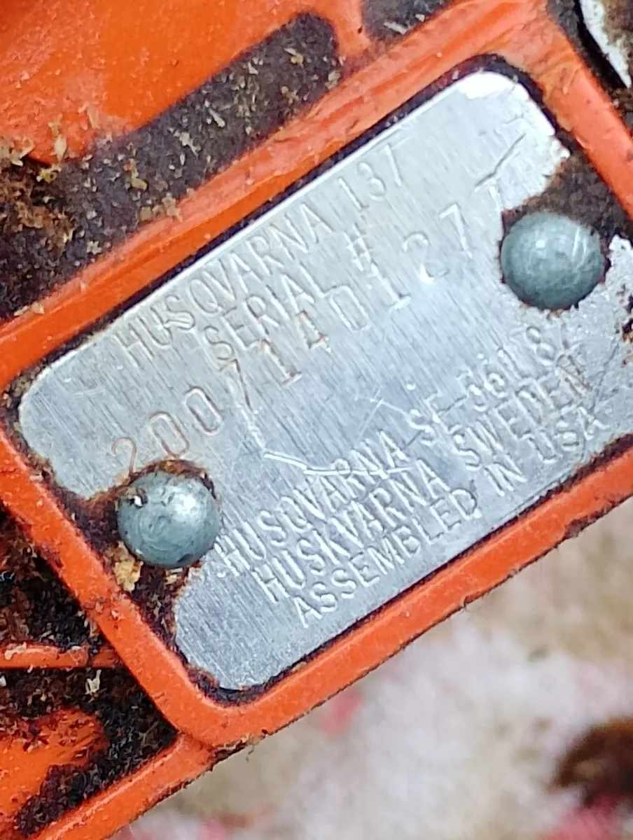 Husqvarna 137 chainsaw - Image 4