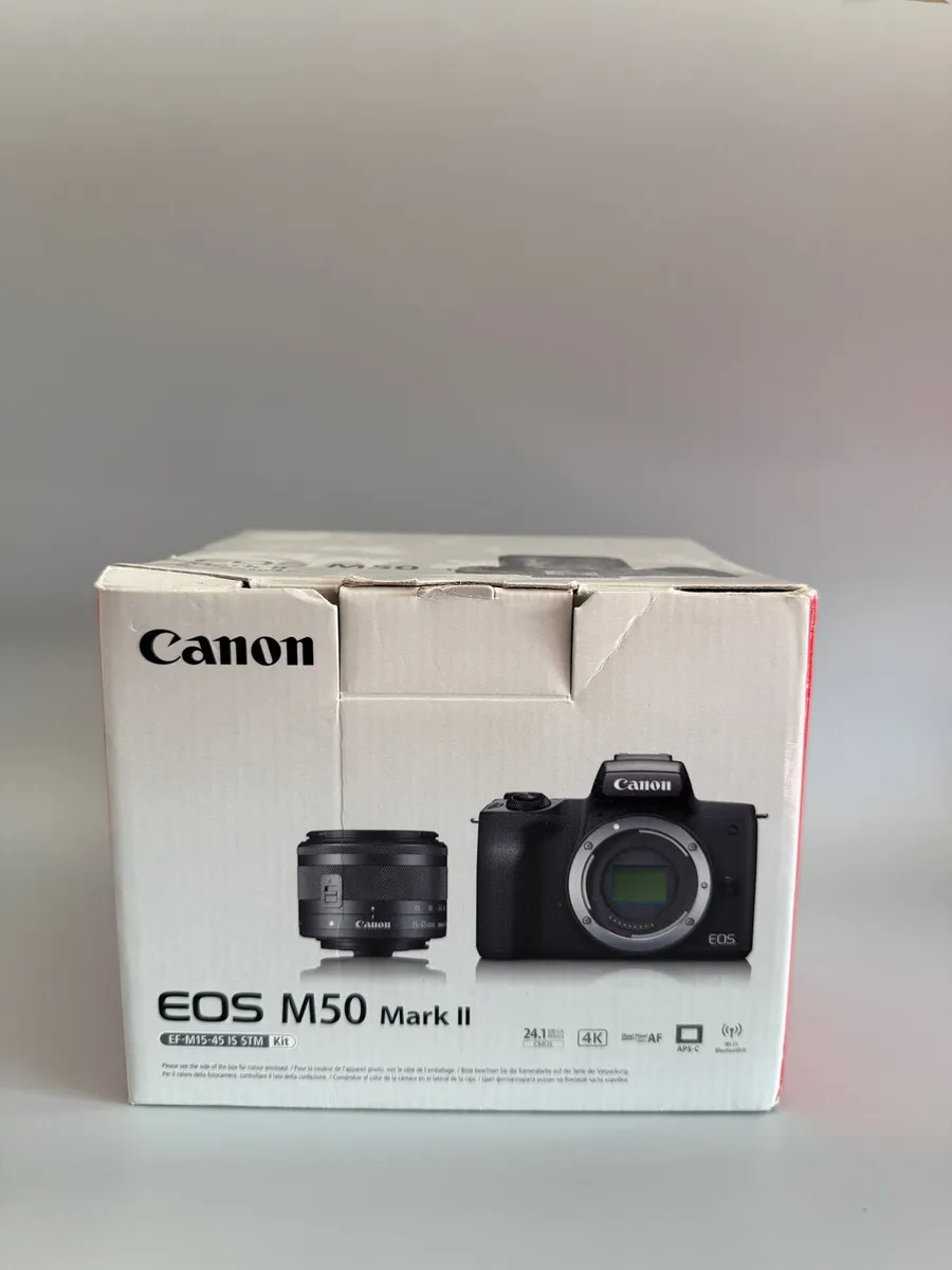 Canon EOS M50 Mark II + lenses & accessories - Image 2
