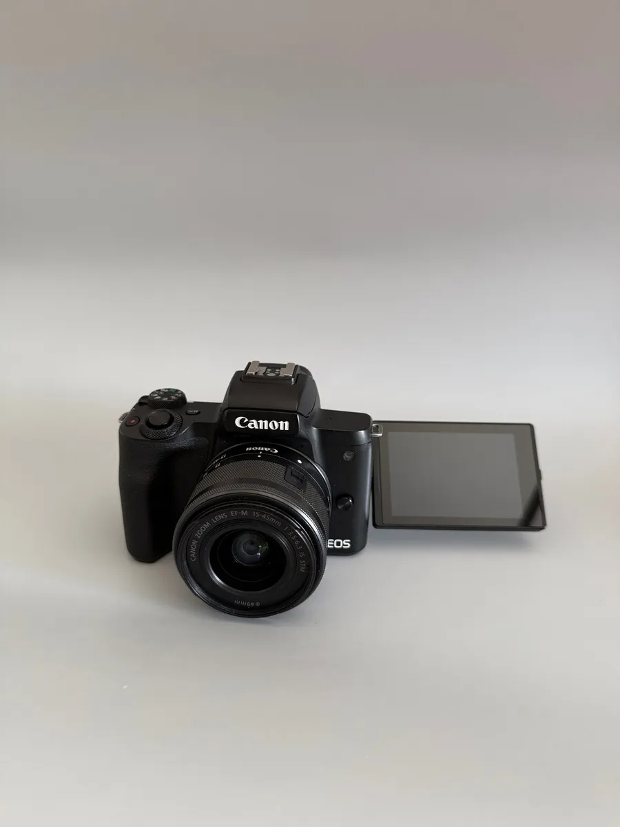 Canon EOS M50 Mark II + lenses & accessories - Image 4