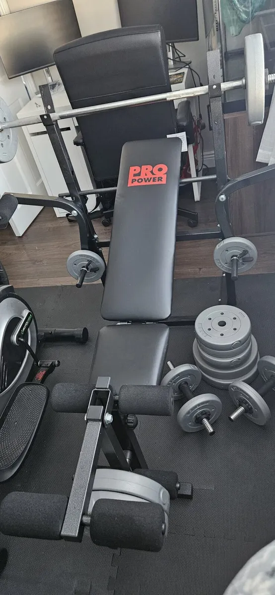 Pro Power Weight Bench in excellent condition - Image 2